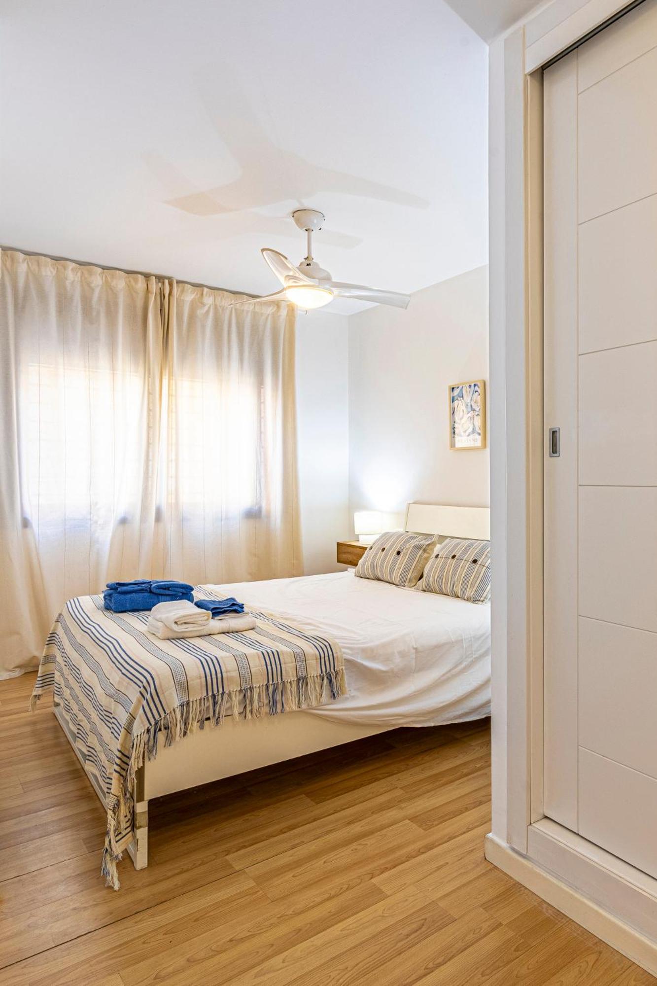 Solis Mare Apartments - Pedregalejo Beach Malaga Luaran gambar