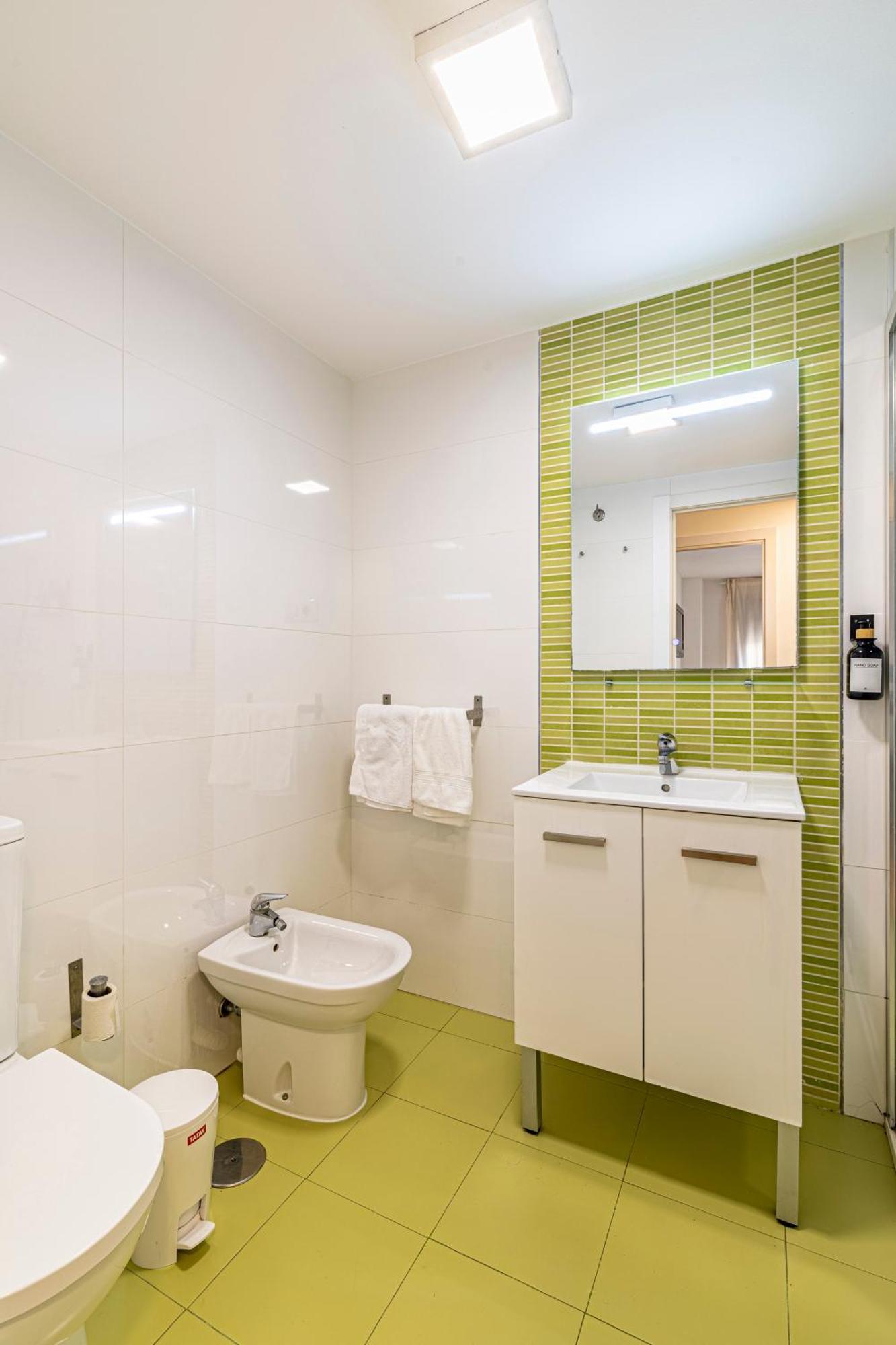 Solis Mare Apartments - Pedregalejo Beach Malaga Luaran gambar